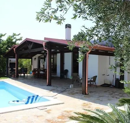 Nyaraló Palagogna *